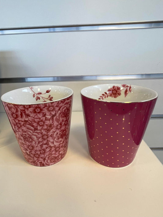 Pip Studio small dots dark pink 230 ml.